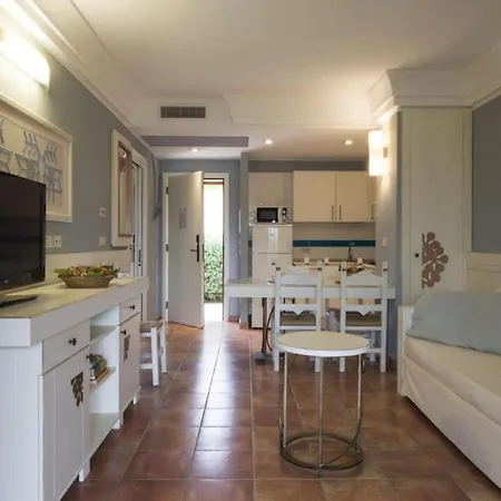 דירה Sardinian-style 2 Bedroom Sleeps 7 פולה