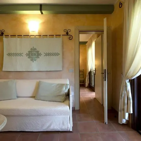 Sardinian-style 2 Bedroom Sleeps 7